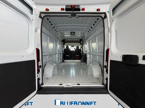 Used 2026 RAM ProMaster 2500 w/ Convenience Group FWD image 22