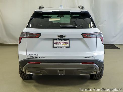 New 2026 Chevrolet Equinox ACTIV w/ LPO, Floor Liner Package AWD/4WD image 6