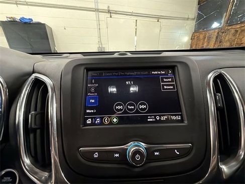 Certified 2024 Chevrolet Equinox LT w/ LPO, Floor Liner Package image 14