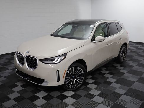 New 2025 BMW X3 xDrive30i w/ Premium Package image 2