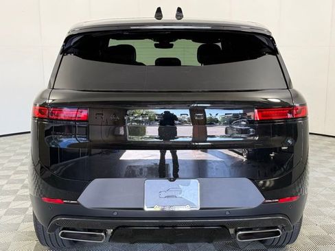 Used 2026 Land Rover Range Rover Sport SE AWD/4WD image 7