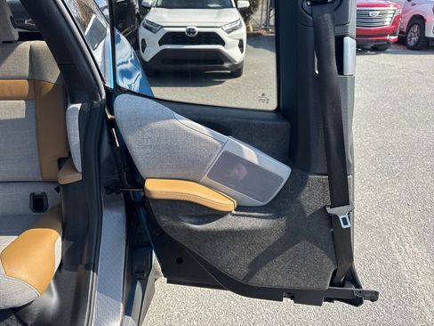 Used 2017 BMW i3 w/ Range Extender image 25