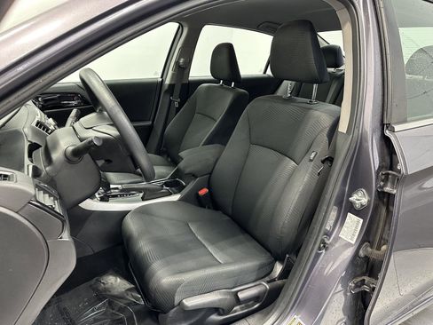 Used 2016 Honda Accord LX image 11