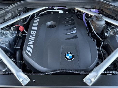Used 2026 BMW X5 sDrive40i w/ Premium Package image 33