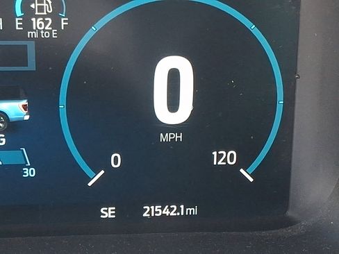 Used 2022 Ford F150 Lariat w/ Equipment Group 502A High image 19