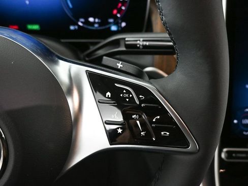 New 2025 Mercedes-Benz GLC 350e GLC 350e image 11