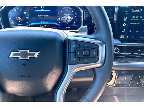 Used 2025 Chevrolet Silverado 1500 LT Trail Boss AWD/4WD image 21