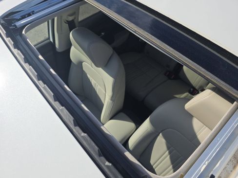 Certified 2023 Honda HR-V EX-L image 4