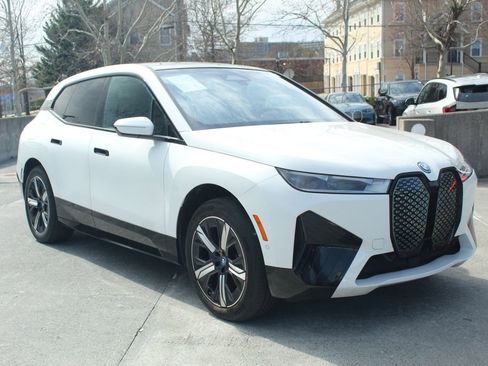 Certified 2023 BMW iX xDrive50 w/ Sport Package AWD/4WD image 1