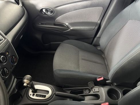 Used 2016 Nissan Versa SV image 19