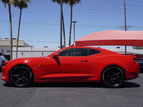 Used 2017 Chevrolet Camaro SS RWD image 2