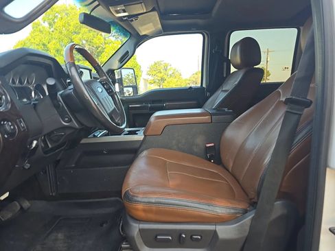 Used 2015 Ford F350 Platinum AWD/4WD image 7