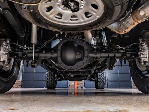 Used 2025 GMC Sierra 2500 AT4 w/ AT4 Premium Plus Package image 16