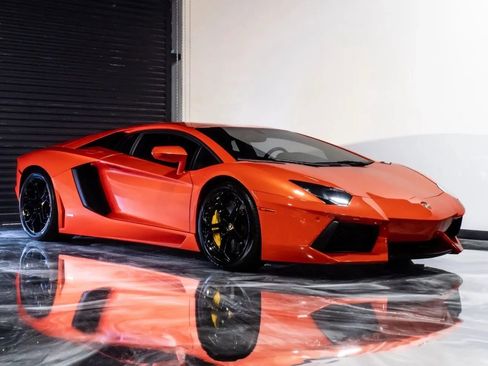 Used 2012 Lamborghini Aventador LP 700-4 AWD/4WD image 3