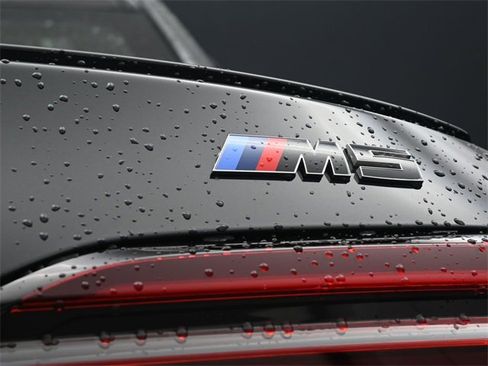 New 2026 BMW M5 image 25