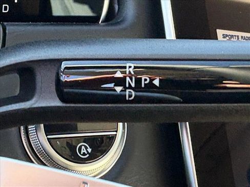 New 2026 Mercedes-Benz E 350 4MATIC Sedan image 9