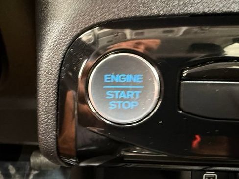 Used 2025 Ford Escape Platinum AWD/4WD image 45