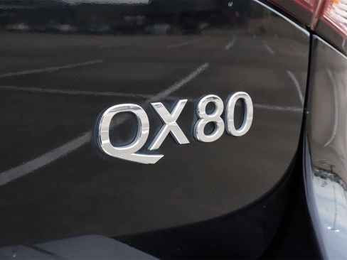 Used 2016 INFINITI QX80 w/ Driver's Assistance Package image 20