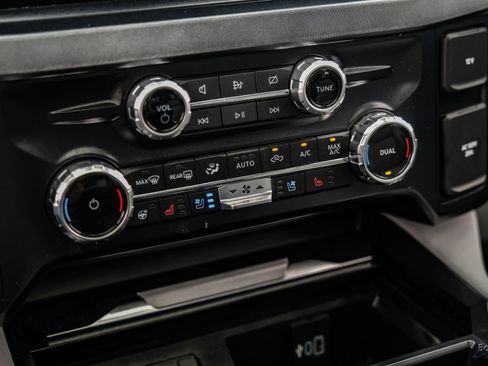 Used 2024 Ford F250 Limited w/ FX4 Off-Road Package AWD/4WD image 79