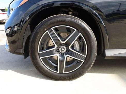 Certified 2026 Mercedes-Benz GLC 300 image 9