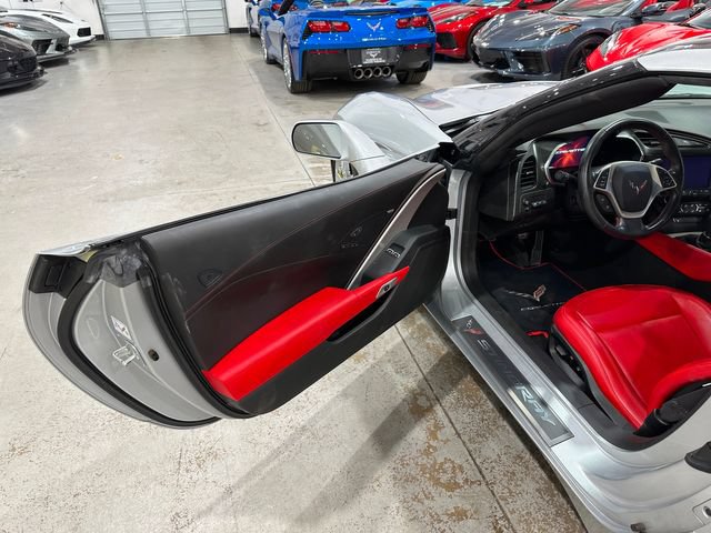 Used 2015 Chevrolet Corvette Stingray Coupe w/ 2LT Preferred Equipment Group RWD image 15