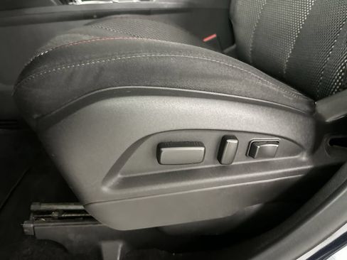 Used 2016 Chevrolet Equinox LT w/ Convenience Package AWD/4WD image 12
