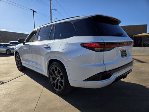 New 2026 Lexus TX 500h AWD image 4