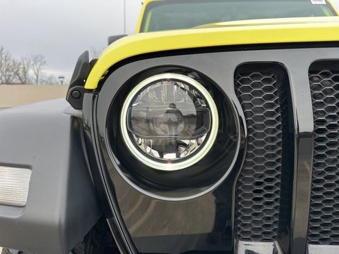 Used 2023 Jeep Wrangler Willys image 11