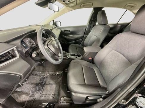 Certified 2025 Toyota Corolla LE FWD image 21