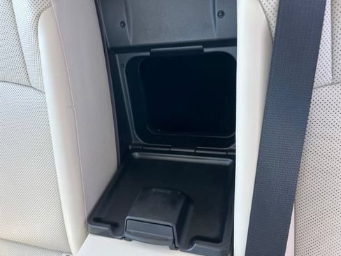 Used 2024 Lexus ES 350 w/ Premium Package FWD image 16