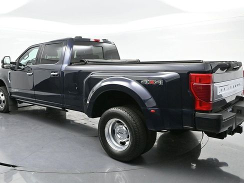 Used 2022 Ford F350 Platinum AWD/4WD image 5