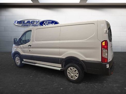 Used 2025 Ford Transit 250 Low Roof w/ Exterior Upgrade Package RWD image 4
