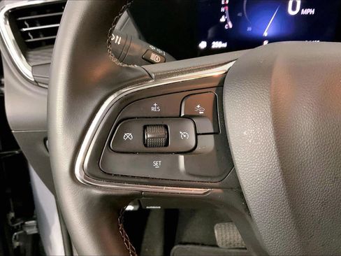 Used 2025 Buick Encore GX Preferred FWD image 18