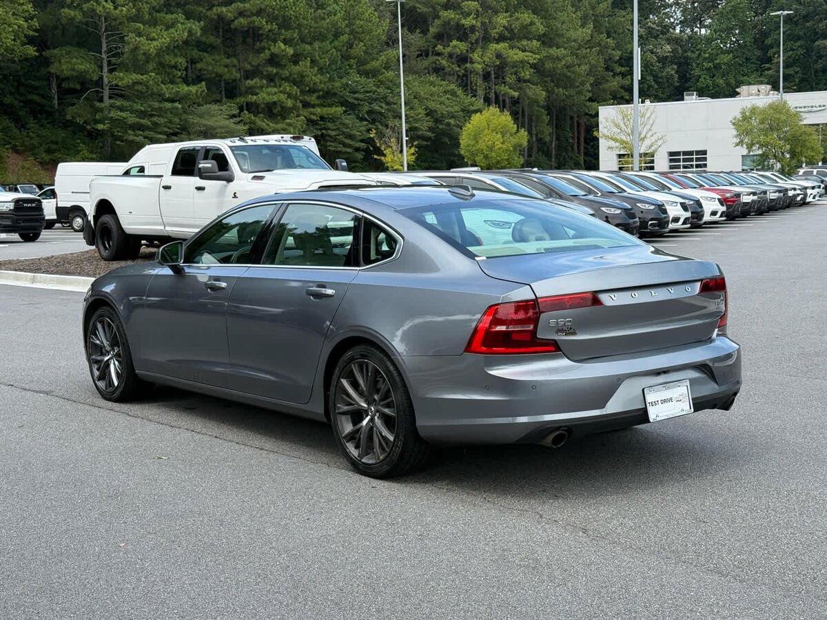 Used 2018 Volvo S90 T5 Momentum AWD/4WD image 3