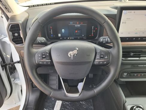New 2026 Ford Bronco Sport Outer Banks w/ Outer Banks Tech Package+ AWD/4WD image 9