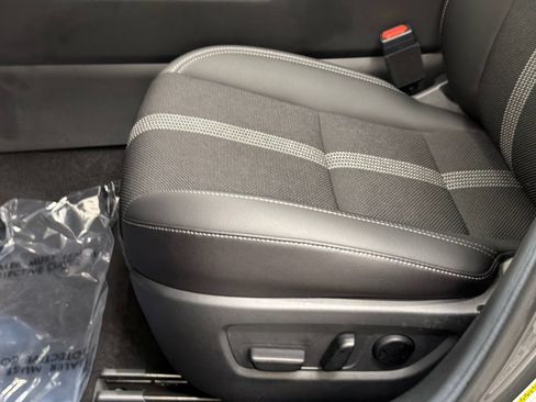 Used 2025 MAZDA CX-50 AWD 2.5 S w/ Cargo Package image 16