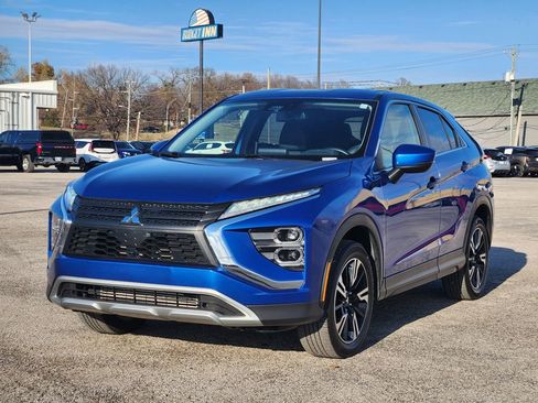 Used 2024 Mitsubishi Eclipse Cross SE image 3