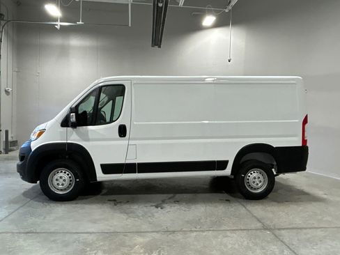 New 2026 RAM ProMaster 1500 w/ Convenience Group image 9