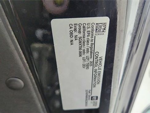 Used 2025 Cadillac Lyriq Sport image 64