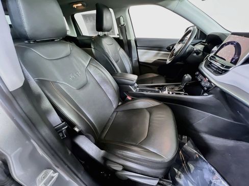 Used 2022 Jeep Compass Limited w/ Sun and Sound Group AWD/4WD image 28