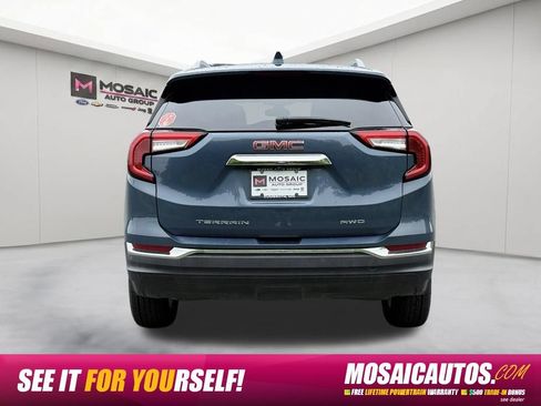 Used 2024 GMC Terrain SLT AWD/4WD image 6