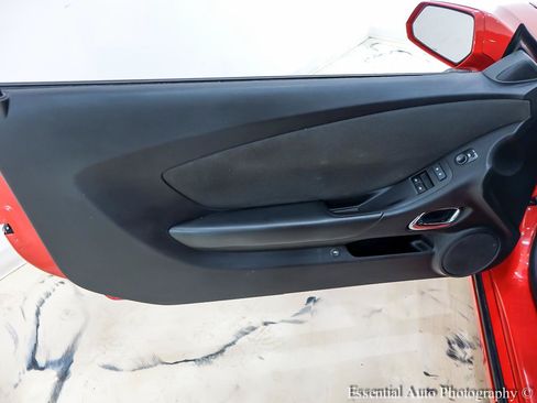 Used 2015 Chevrolet Camaro LT RWD image 23