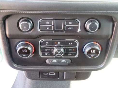 Used 2021 Chevrolet Tahoe LS image 8