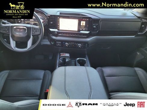 Used 2023 GMC Sierra 1500 SLT w/ SLT Premium Plus Package AWD/4WD image 6