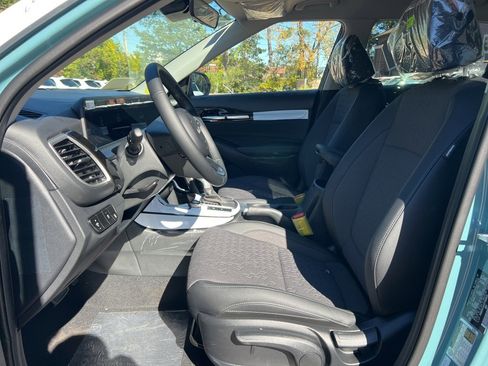 New 2026 Kia Seltos S image 8