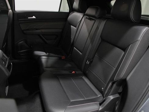 Used 2022 Volkswagen Atlas Cross Sport SEL image 20