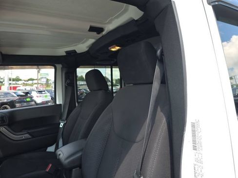 Used 2013 Jeep Wrangler Unlimited Sport AWD/4WD image 13