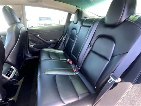 Used 2018 Tesla Model 3 Long Range AWD/4WD image 22