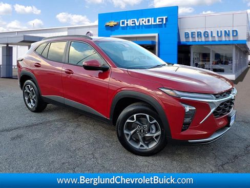 New 2026 Chevrolet Trax LT w/ Driver Confidence Package image 1