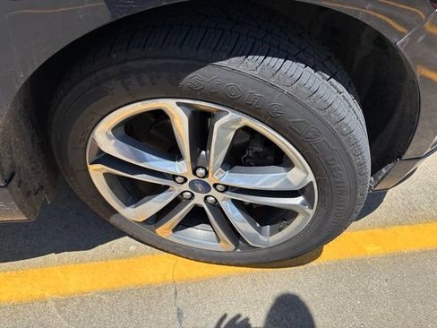 Used 2018 Ford Edge Sport w/ Equipment Group 401A AWD/4WD image 11